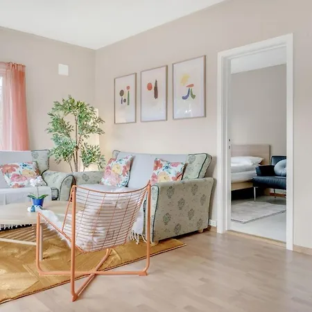 Family, Cozy House & Free Parking Appartement